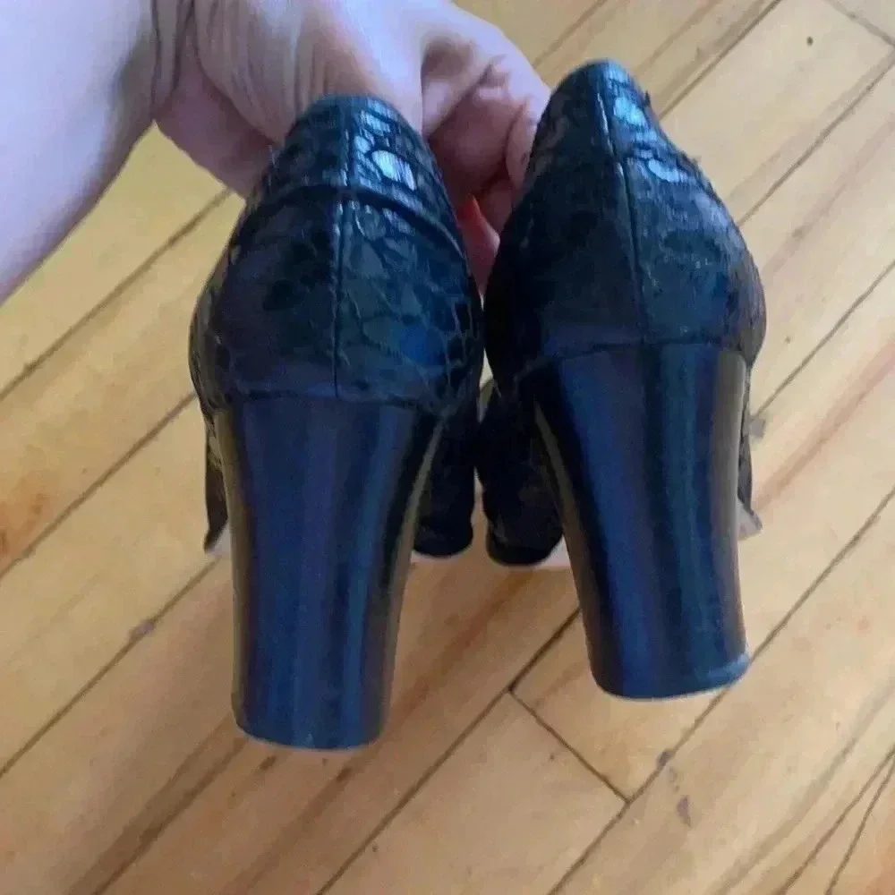 Michael  kors loafers - Picture 2 of 5